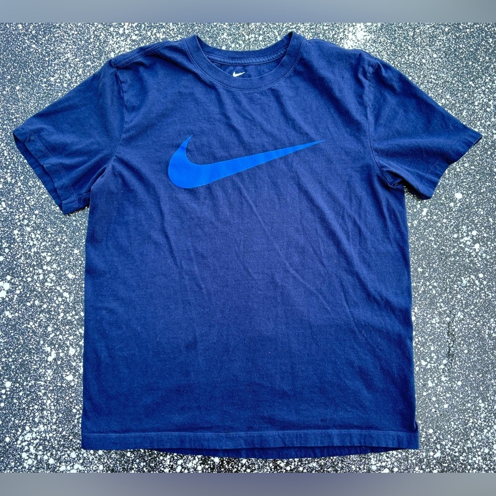 The Nike Tee Blue on Blue T-Shirt Size Medium EUC